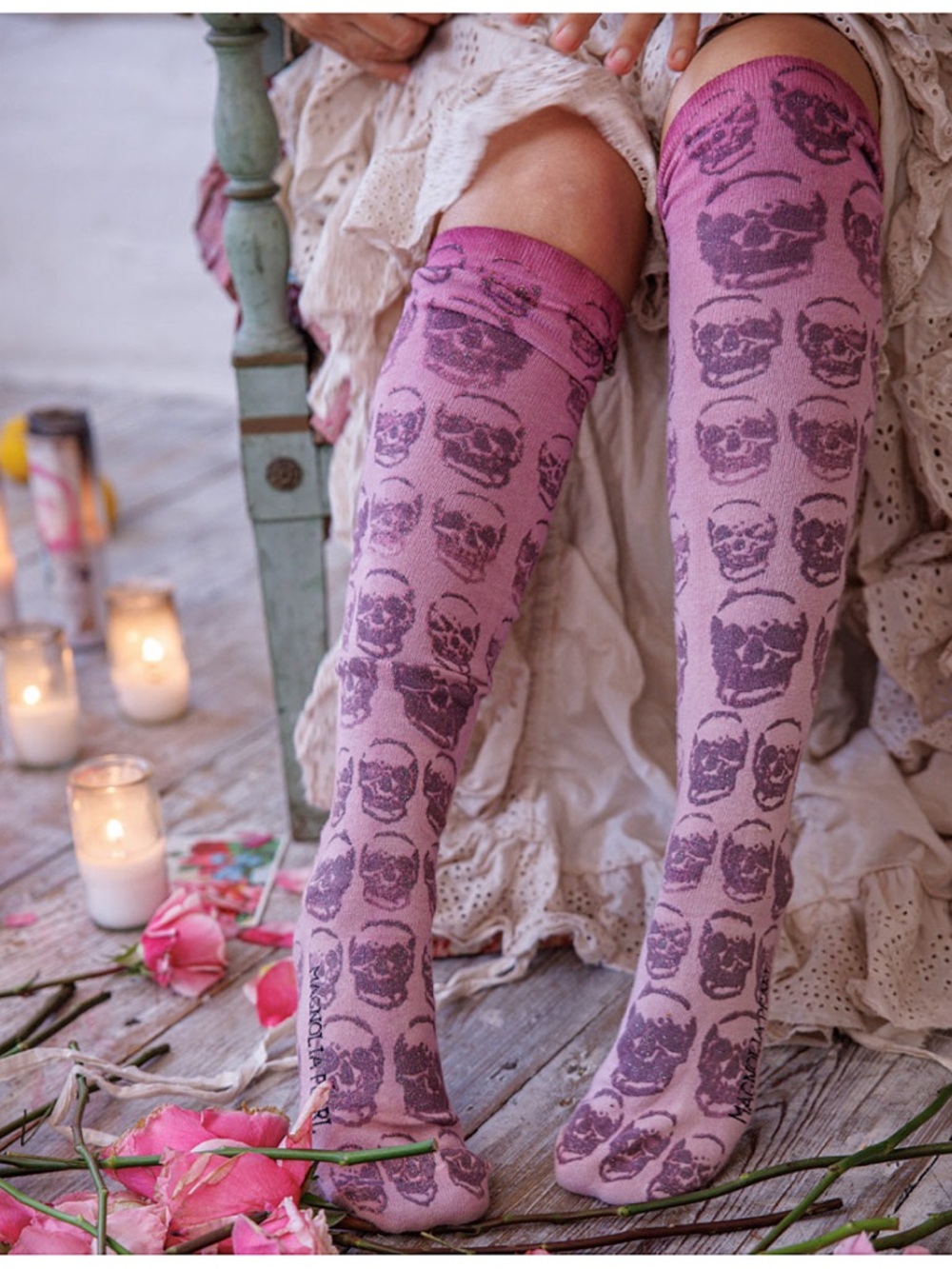MAGNOLIA PEARL Limited Release Glitter Skull Socks NWT - Picture 5 of 5